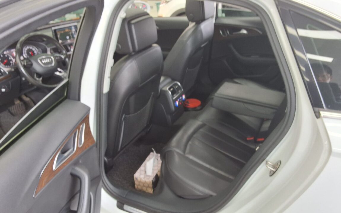 AUDI A6 (4TH GEN) 35 TDI PREMIUM 2016 - zdjęcie 12