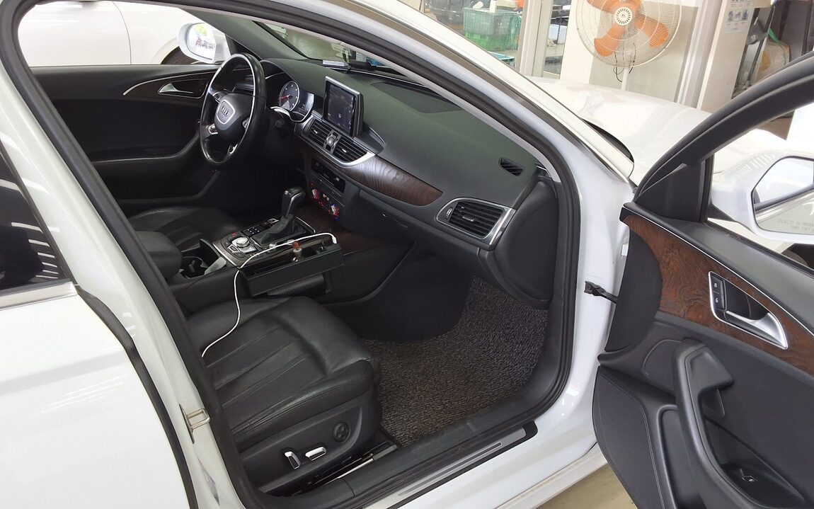 AUDI A6 (4TH GEN) 35 TDI PREMIUM 2016 - zdjęcie 14