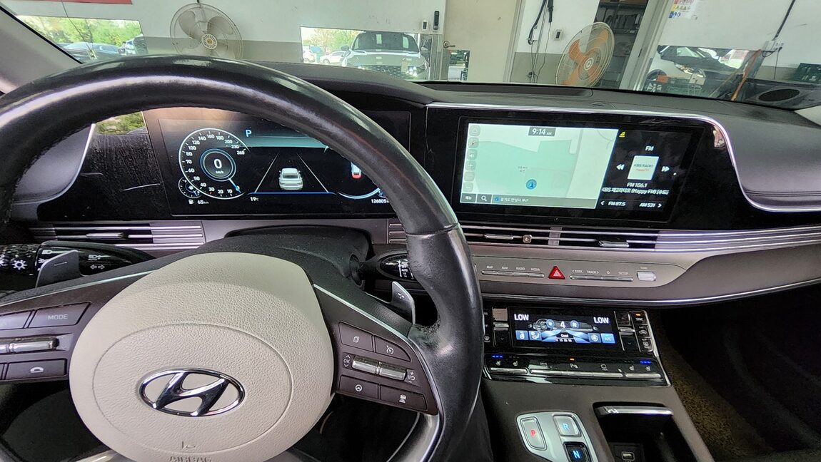HYUNDAI THE NEW GRANDEUR IG GASOLINE 2.5 PREMIUM CHOICE 2020 - zdjęcie 18