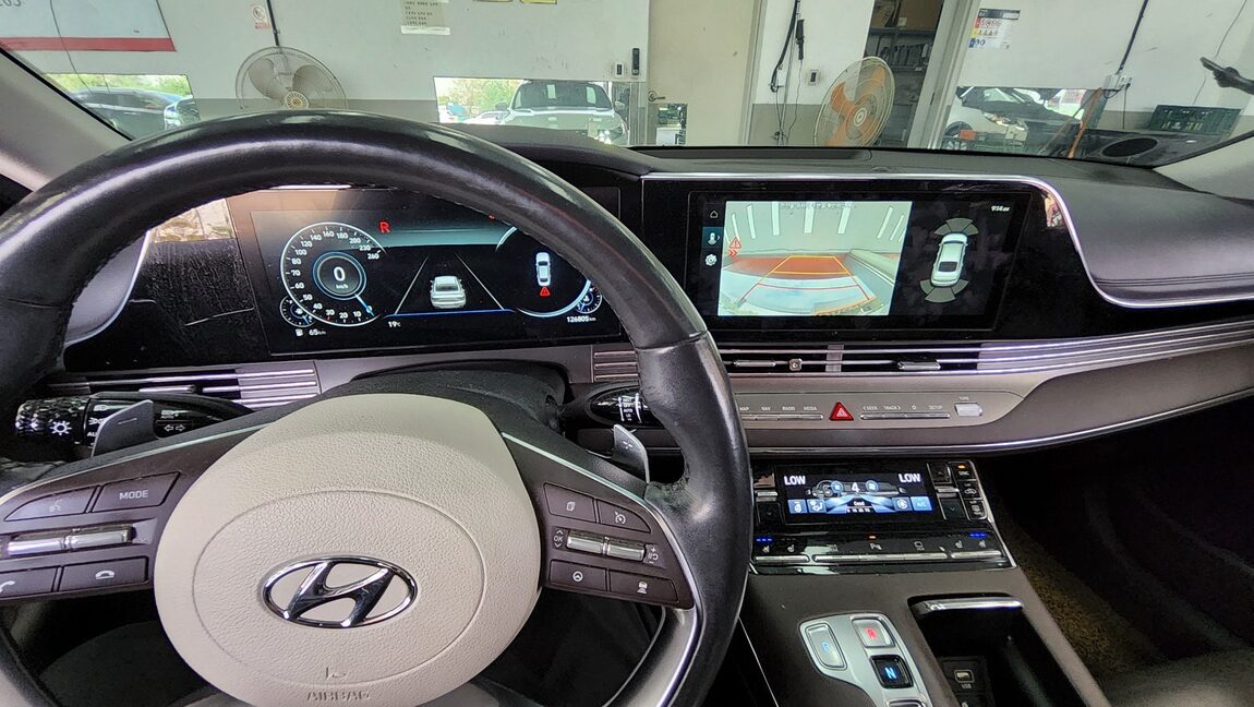 HYUNDAI THE NEW GRANDEUR IG GASOLINE 2.5 PREMIUM CHOICE 2020 - zdjęcie 19