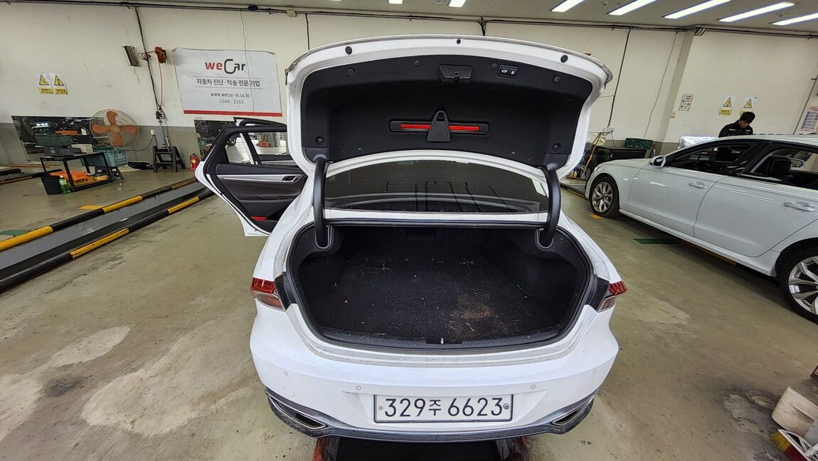HYUNDAI THE NEW GRANDEUR IG GASOLINE 2.5 PREMIUM CHOICE 2020 - zdjęcie 15