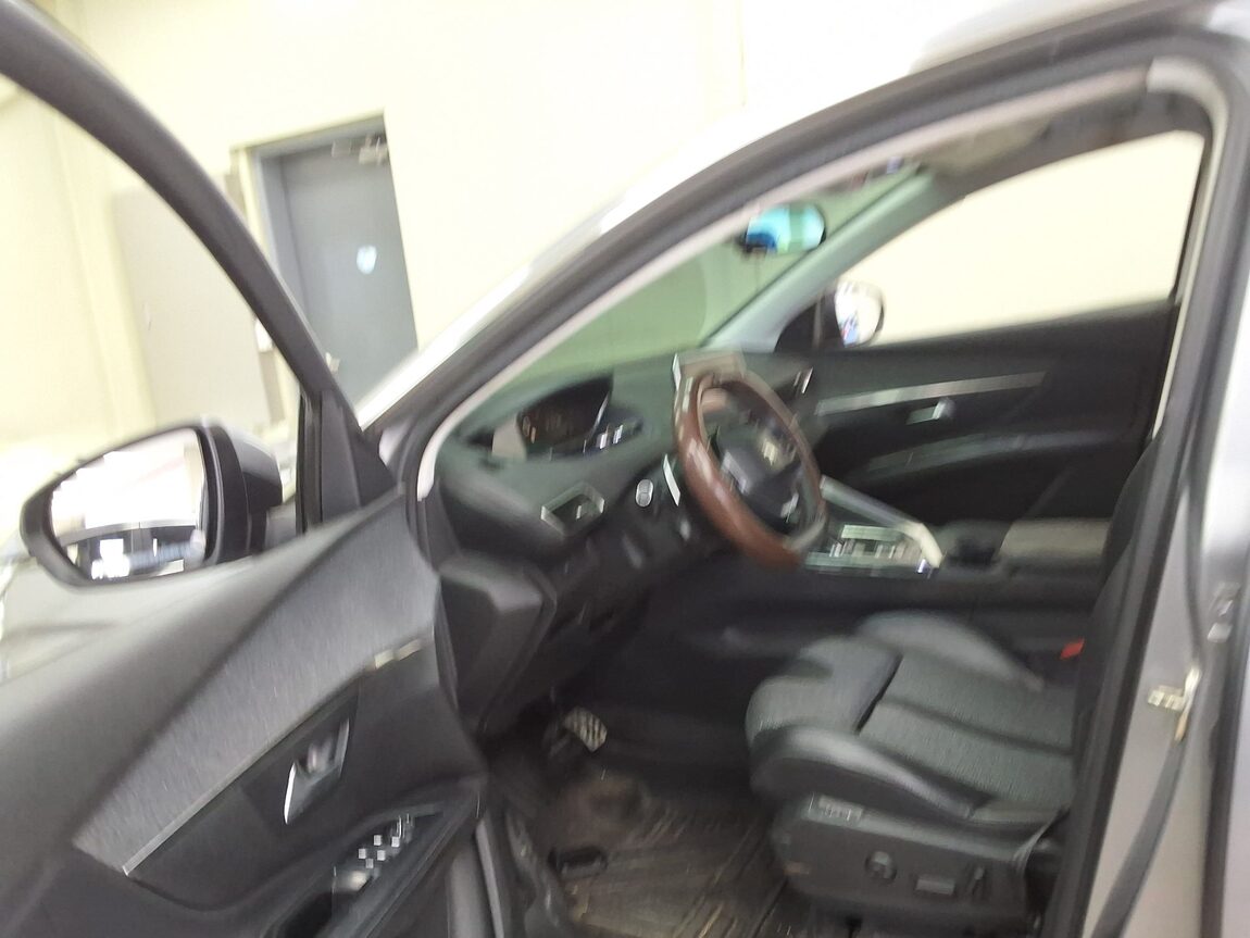 PEUGEOT 5008 (2ND GEN) 1.6 BlueHDi ALLURE 2018 - zdjęcie 11