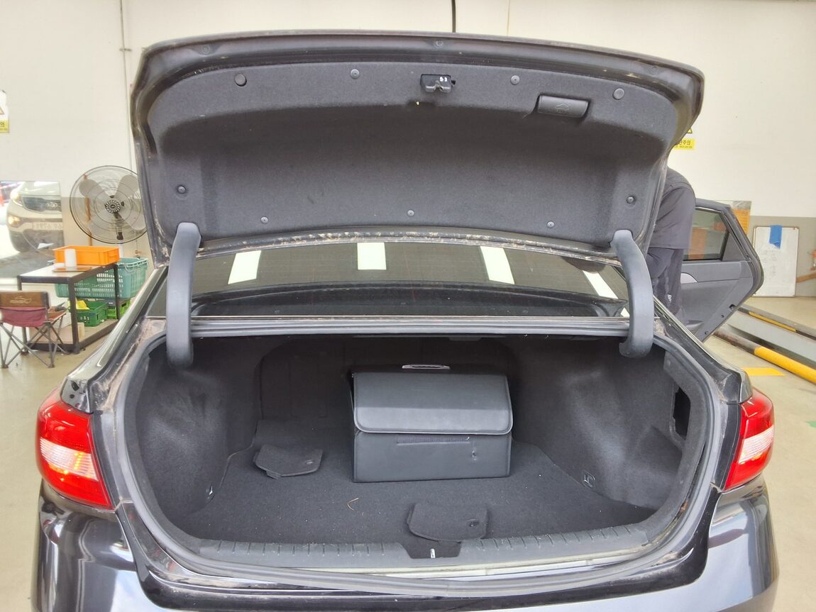 HYUNDAI LF SONATA LPi RENTAL CAR SMART 2015 - zdjęcie 15