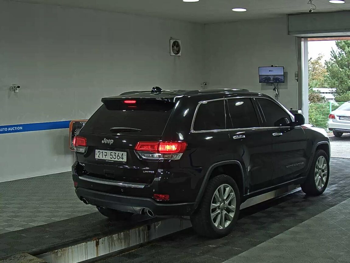 JEEP GRAND CHEROKEE (WK2) 3.6 V6 LIMITED 2017 - zdjęcie 5