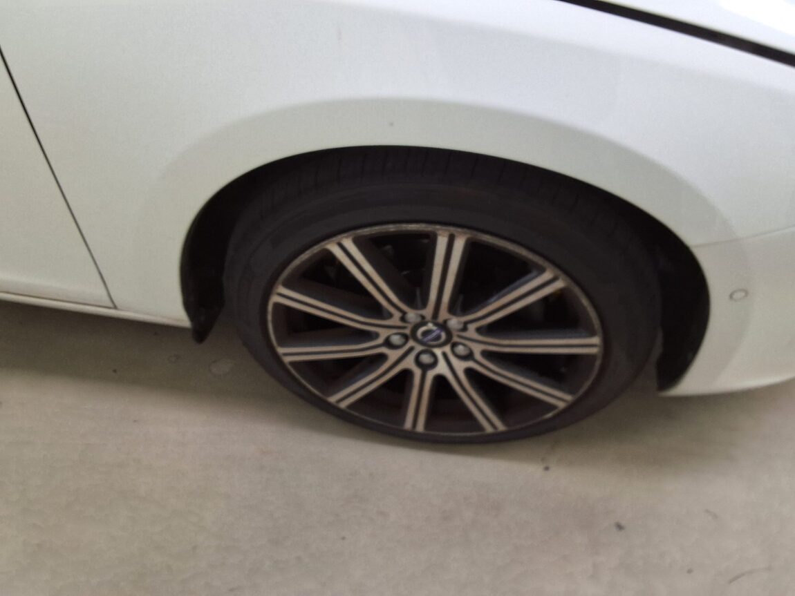 VOLVO S60 (2ND GEN) T5 SUMMUM 2018 - zdjęcie 21