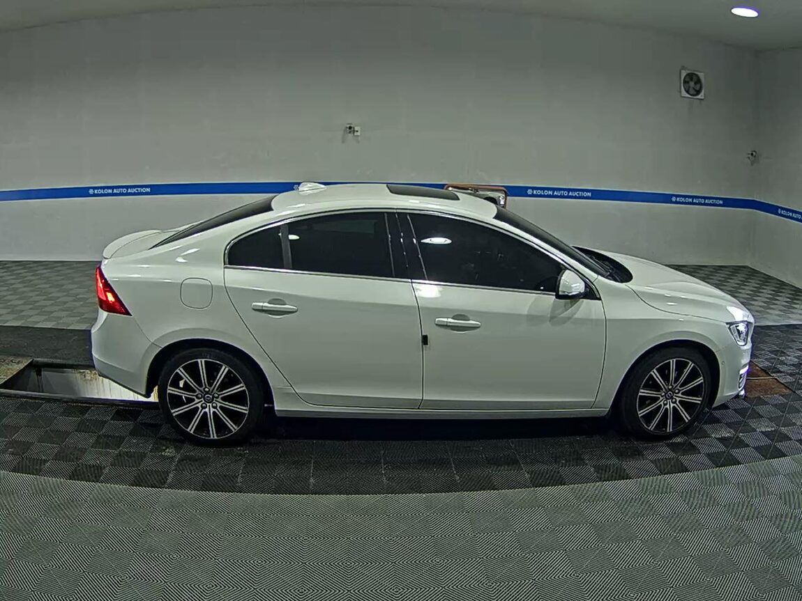 VOLVO S60 (2ND GEN) T5 SUMMUM 2018 - zdjęcie 4