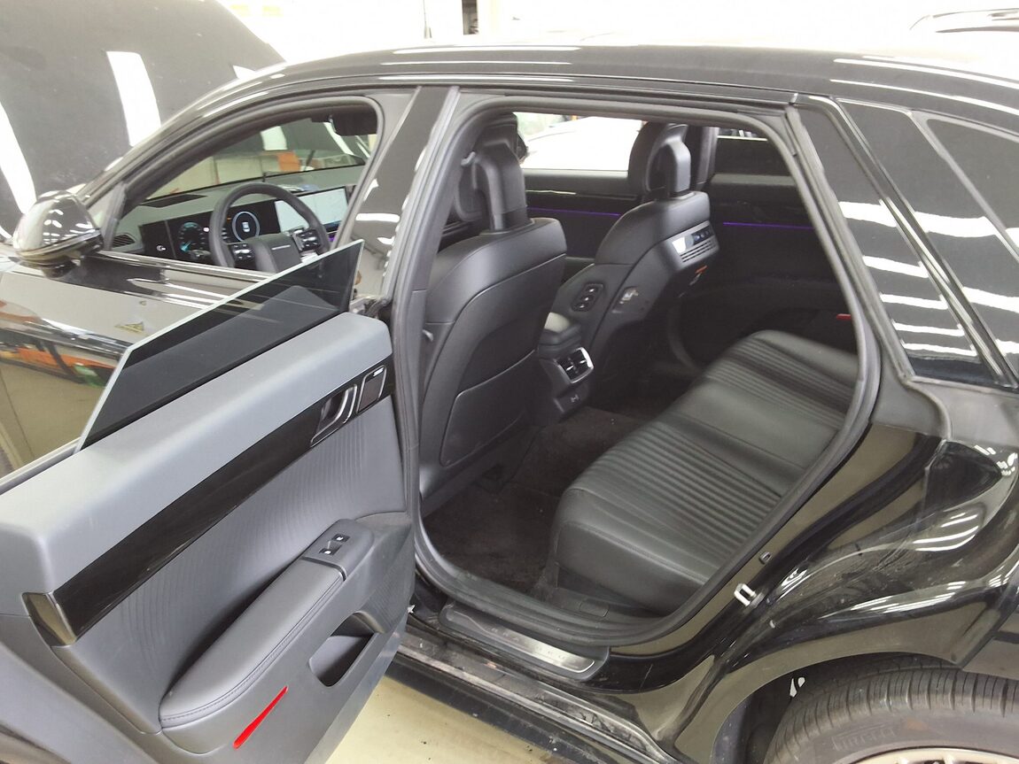 HYUNDAI THE ALL NEW GRANDEUR GASOLINE 3.5 AWD CALLIGRAPHY BLACK INK 2025 - zdjęcie 12