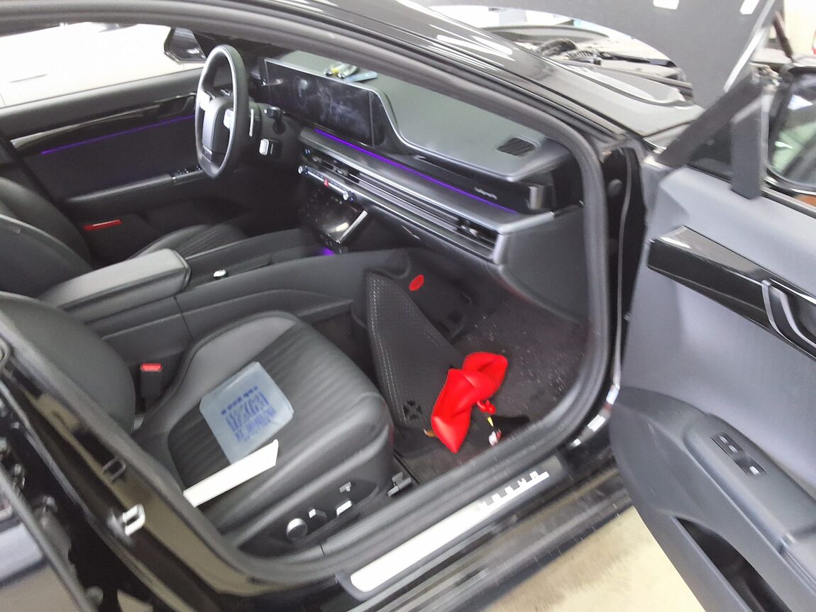 HYUNDAI THE ALL NEW GRANDEUR GASOLINE 3.5 AWD CALLIGRAPHY BLACK INK 2025 - zdjęcie 14