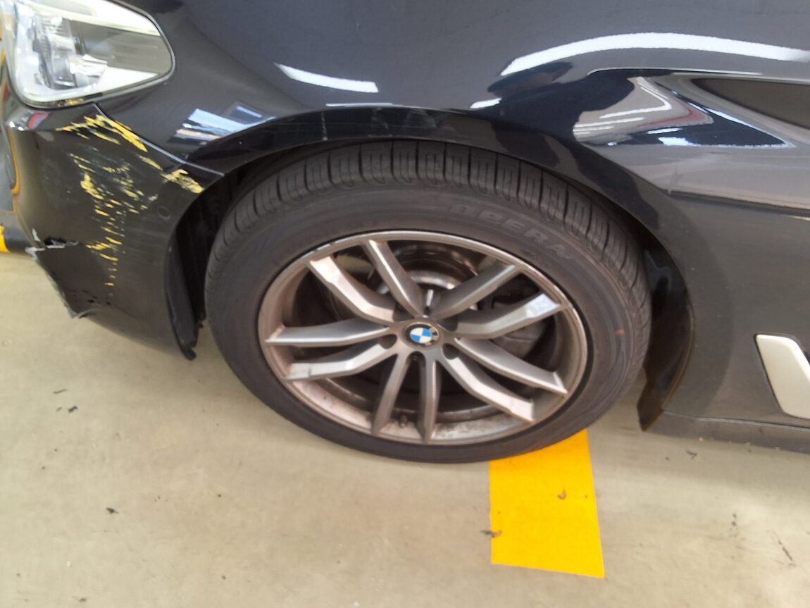 BMW 5 SERIES (7TH GEN) 520d M SPORT PACK PLUS 2018 - zdjęcie 19