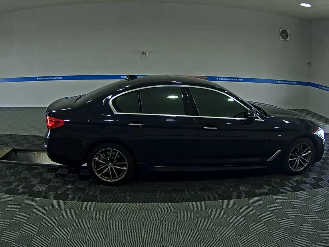 BMW 5 SERIES (7TH GEN) 520d M SPORT PACK PLUS 2018 - zdjęcie 4