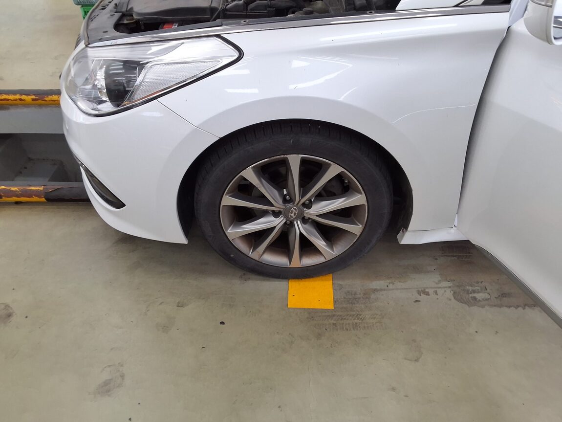 HYUNDAI GRANDEUR HG DIESEL HG 220 PREMIUM 2016 - zdjęcie 21