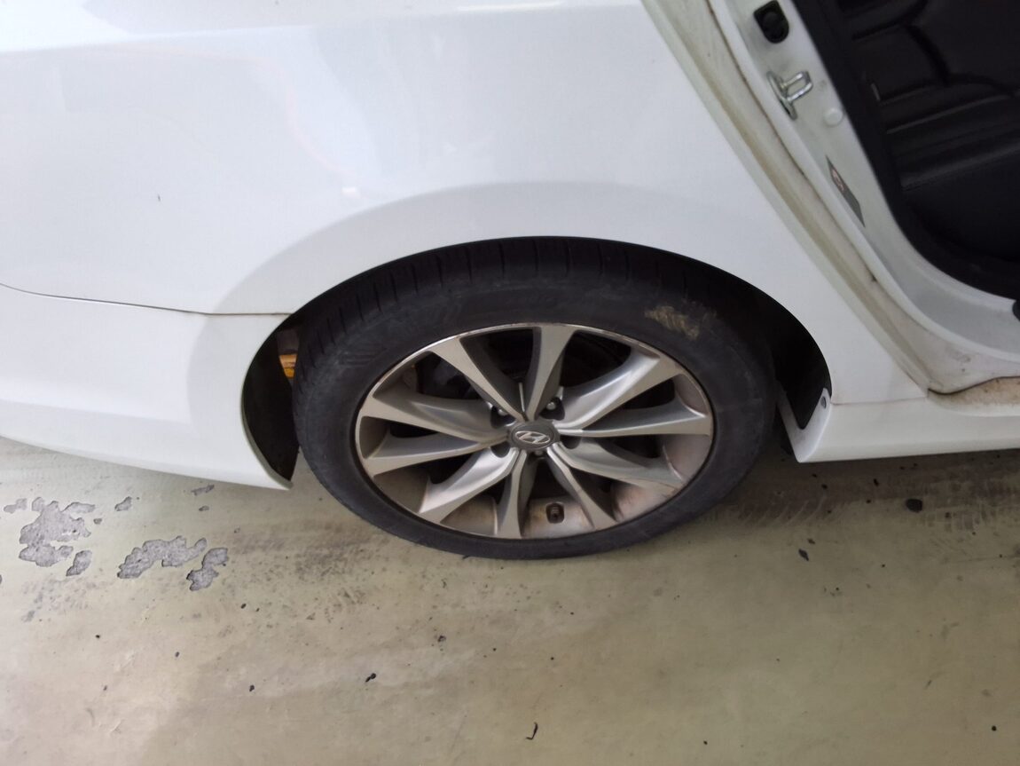 HYUNDAI GRANDEUR HG DIESEL HG 220 PREMIUM 2016 - zdjęcie 24