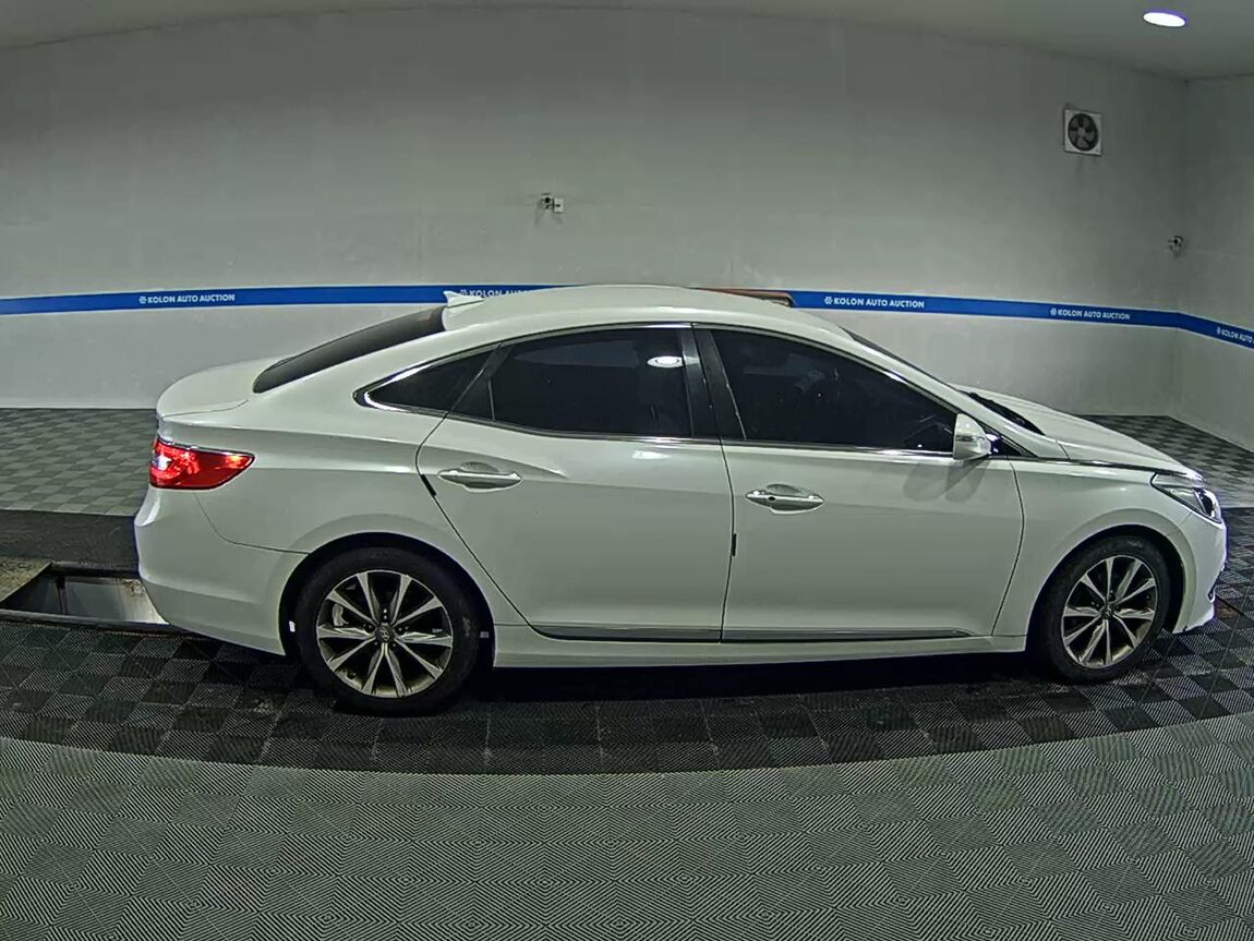 HYUNDAI GRANDEUR HG DIESEL HG 220 PREMIUM 2016 - zdjęcie 4