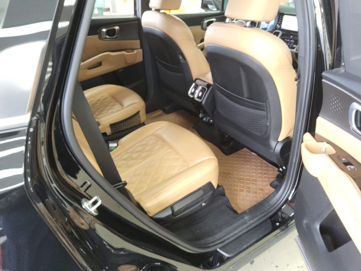 KIA NEW SORENTO (MQ4) 2.2 DIESEL 2WD NOBLESSE 2021 - zdjęcie 13