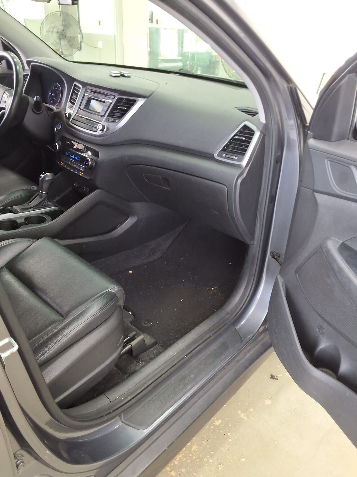 HYUNDAI ALL NEW TUCSON DIESEL 1.7 2WD MODERN 2016 - zdjęcie 14