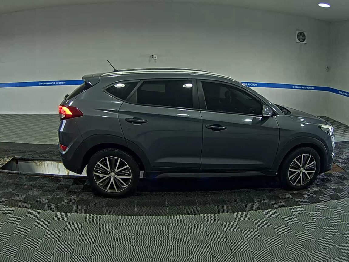 HYUNDAI ALL NEW TUCSON DIESEL 1.7 2WD MODERN 2016 - zdjęcie 4