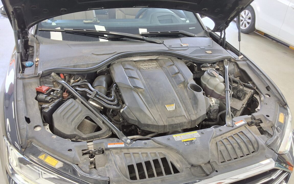 AUDI A8 (4TH GEN) L 50 TDI QUATTRO 2021 - zdjęcie 23
