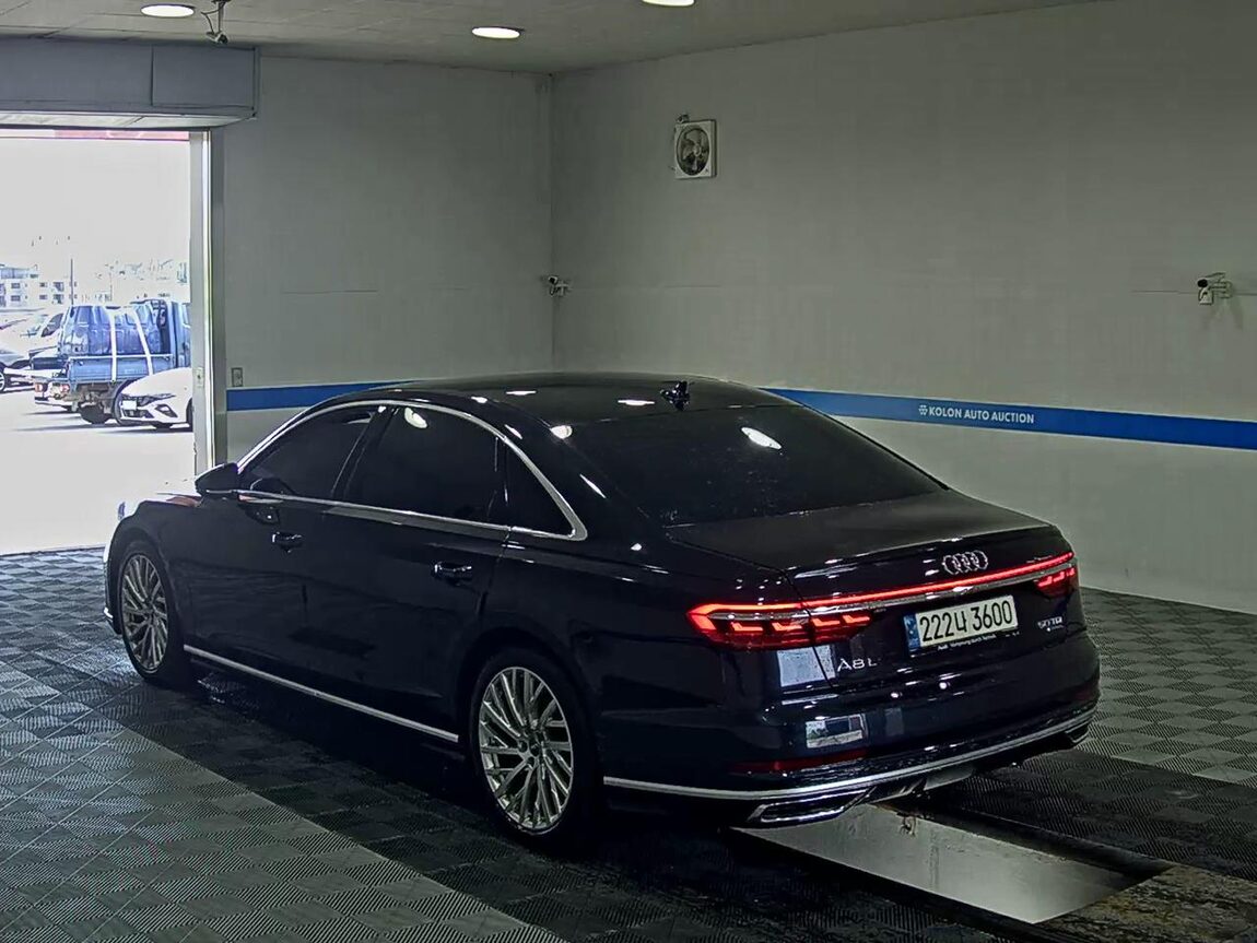 AUDI A8 (4TH GEN) L 50 TDI QUATTRO 2021 - zdjęcie 6