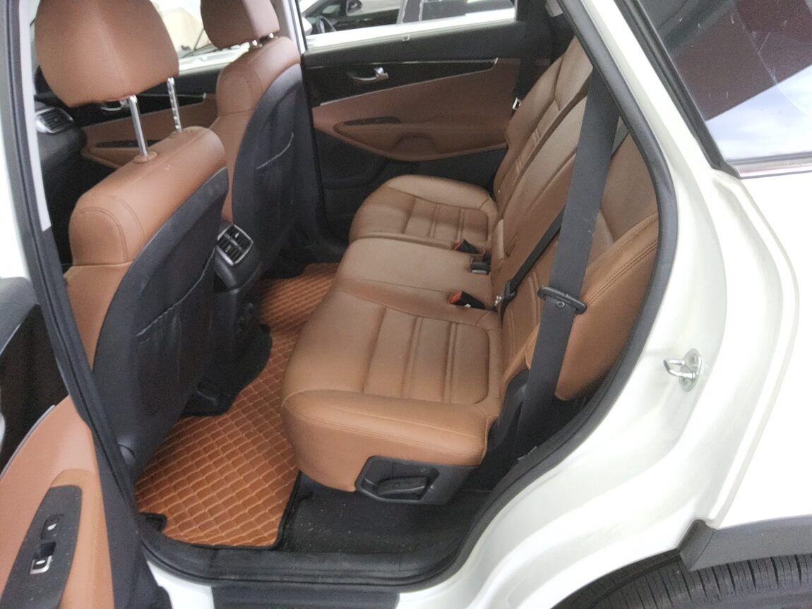 KIA THE NEW SORENTO DIESEL R2.0 2WD NOBLESSE 2020 - zdjęcie 12