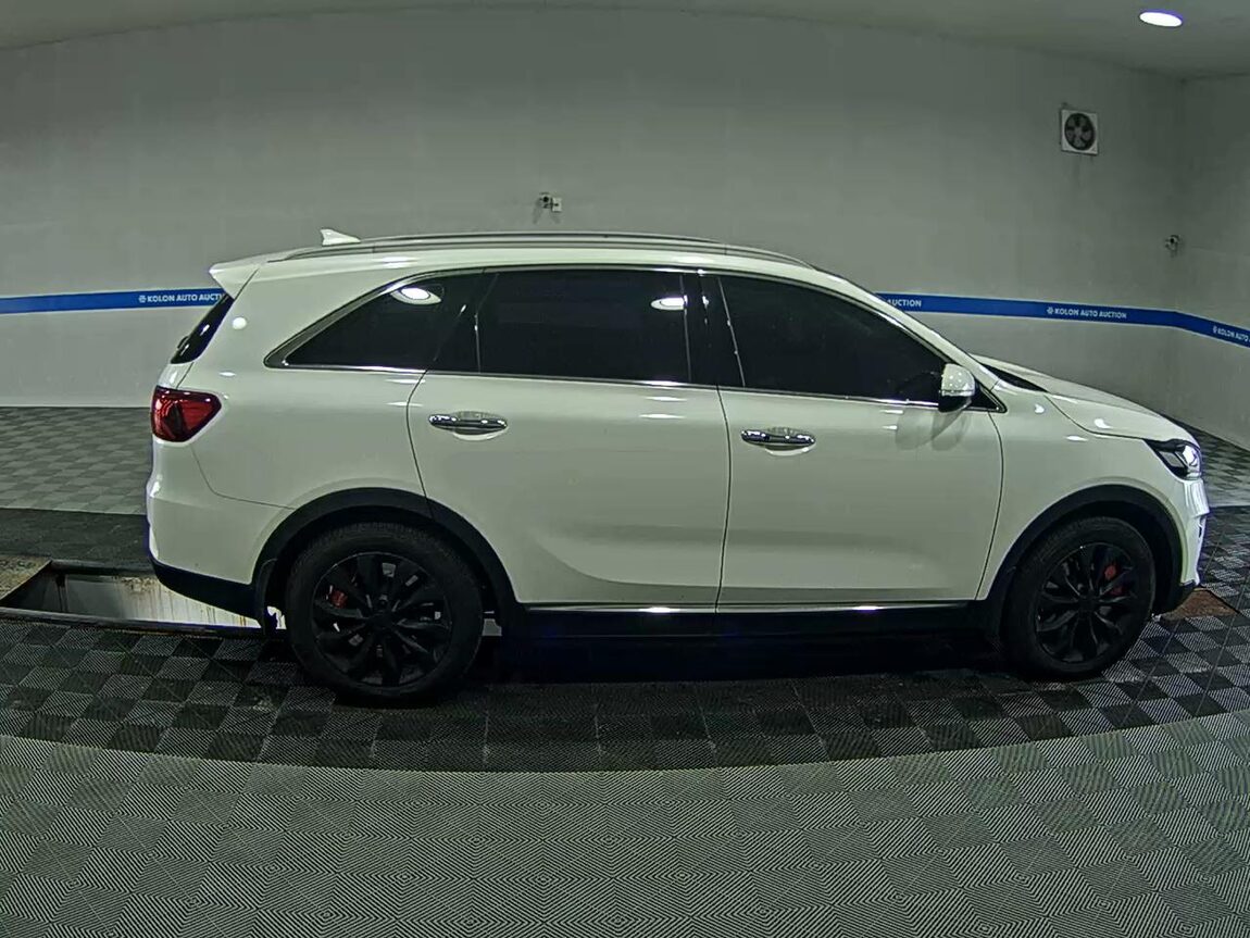 KIA THE NEW SORENTO DIESEL R2.0 2WD NOBLESSE 2020 - zdjęcie 4