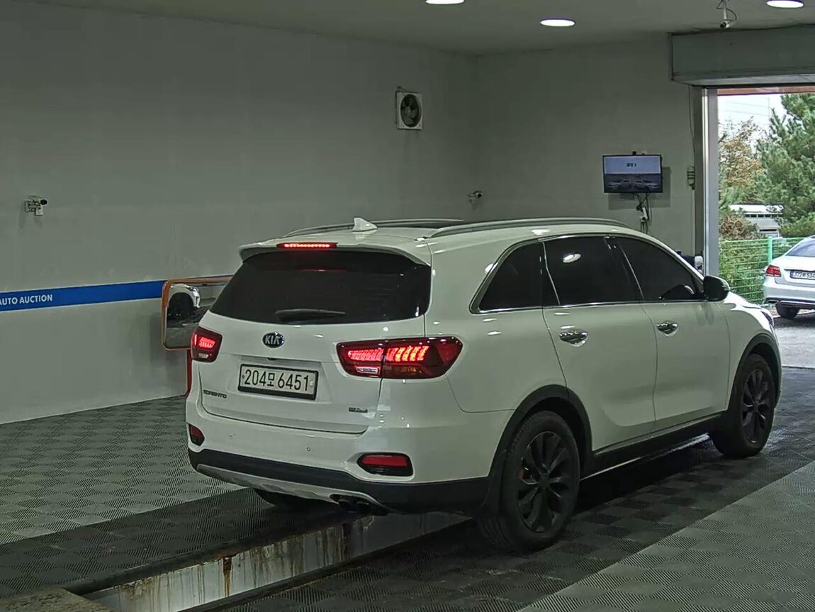 KIA THE NEW SORENTO DIESEL R2.0 2WD NOBLESSE 2020 - zdjęcie 5