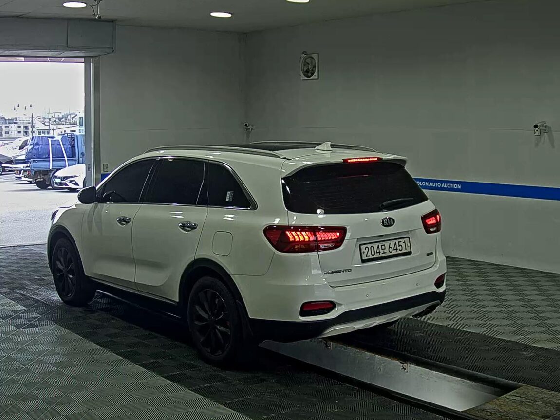 KIA THE NEW SORENTO DIESEL R2.0 2WD NOBLESSE 2020 - zdjęcie 6