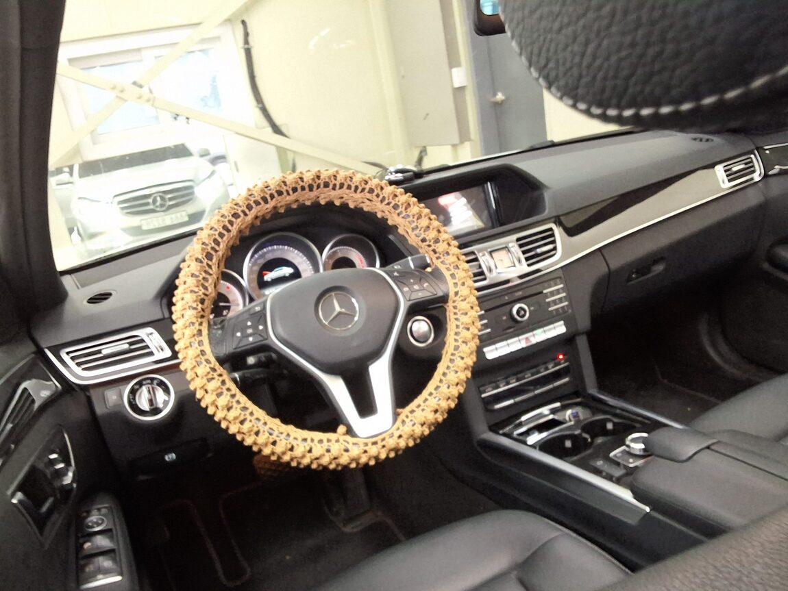 MERCEDES-BENZ E-CLASS (4TH GEN) E220 CDI BLUETEC AVANTGARDE 2016 - zdjęcie 12