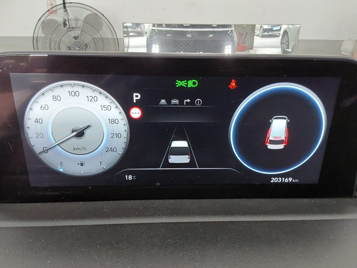 HYUNDAI STARIA 3.5 LPG LOUNGE 7-SEATER INSPIRATION 2022 - zdjęcie 9