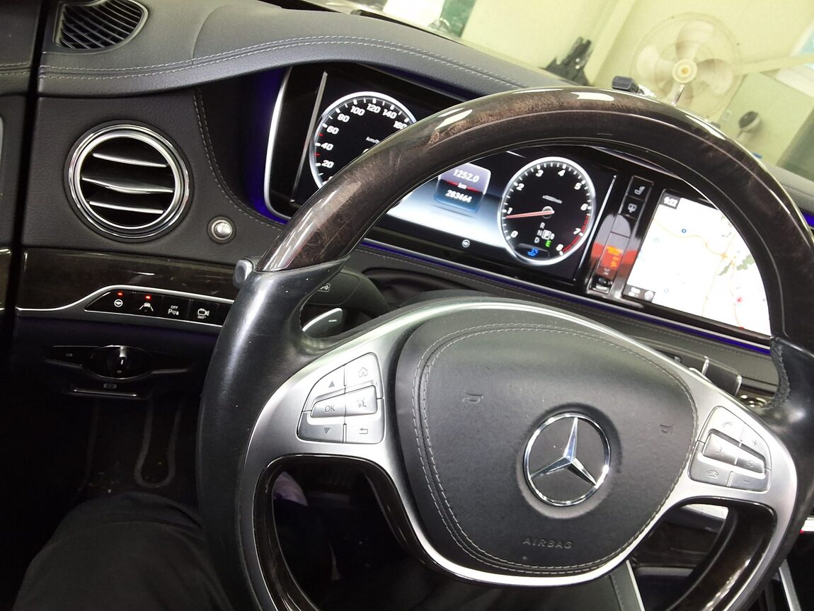 MERCEDES-BENZ S-CLASS (6TH GEN) S400L 4MATIC 2016 - zdjęcie 22
