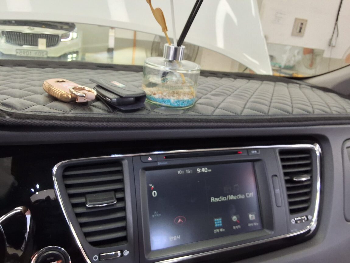 KIA ALL NEW CARNIVAL 9-SEATER DIESEL PRESTIGE 2016 - zdjęcie 18
