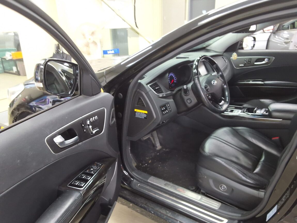KIA K9 (KH) 3.3 GDI EXECUTIVE 2014 - zdjęcie 11