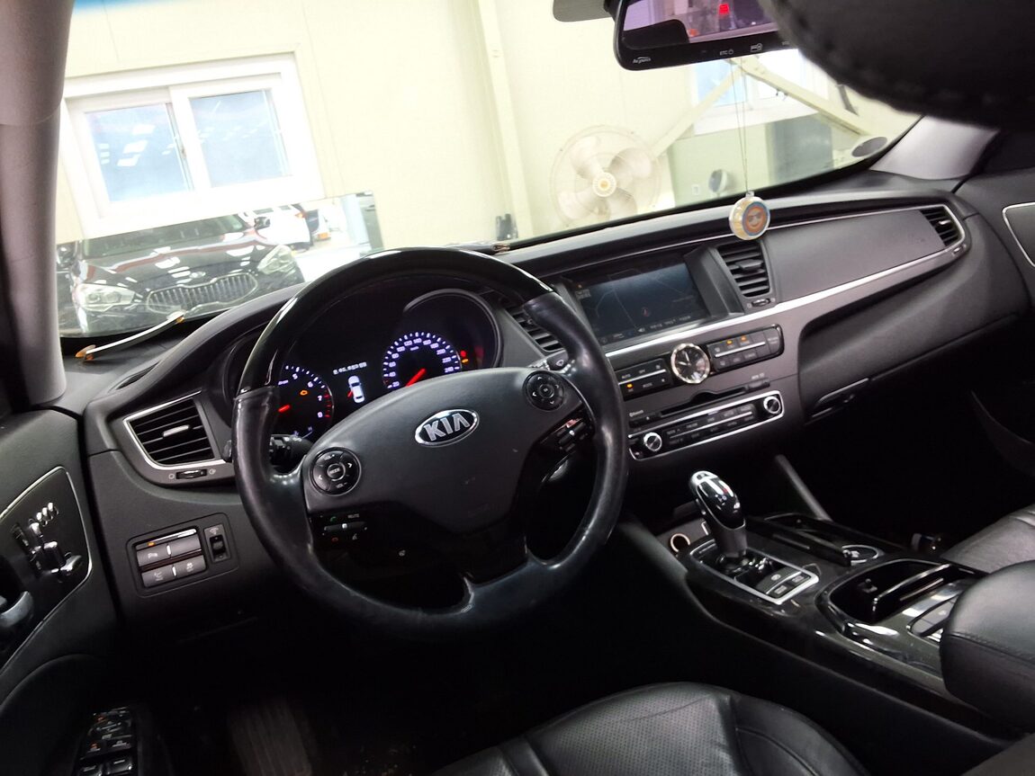 KIA K9 (KH) 3.3 GDI EXECUTIVE 2014 - zdjęcie 12