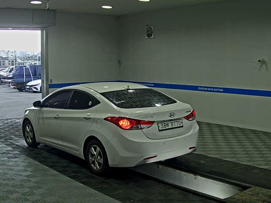 HYUNDAI AVANTE MD M16 GDi DELUXE 2012 - zdjęcie 6