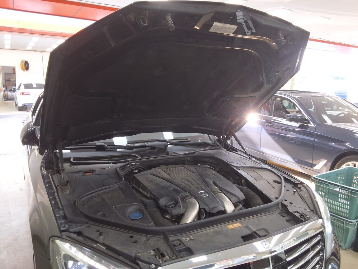 MERCEDES-BENZ S-CLASS (6TH GEN) S500L 4MATIC 2015 - zdjęcie 18