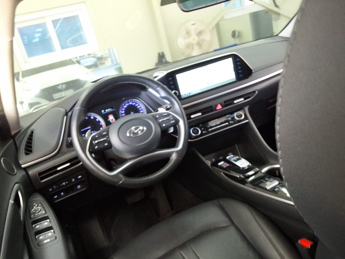 HYUNDAI SONATA (DN8) G2.0 MODERN 2022 - zdjęcie 12