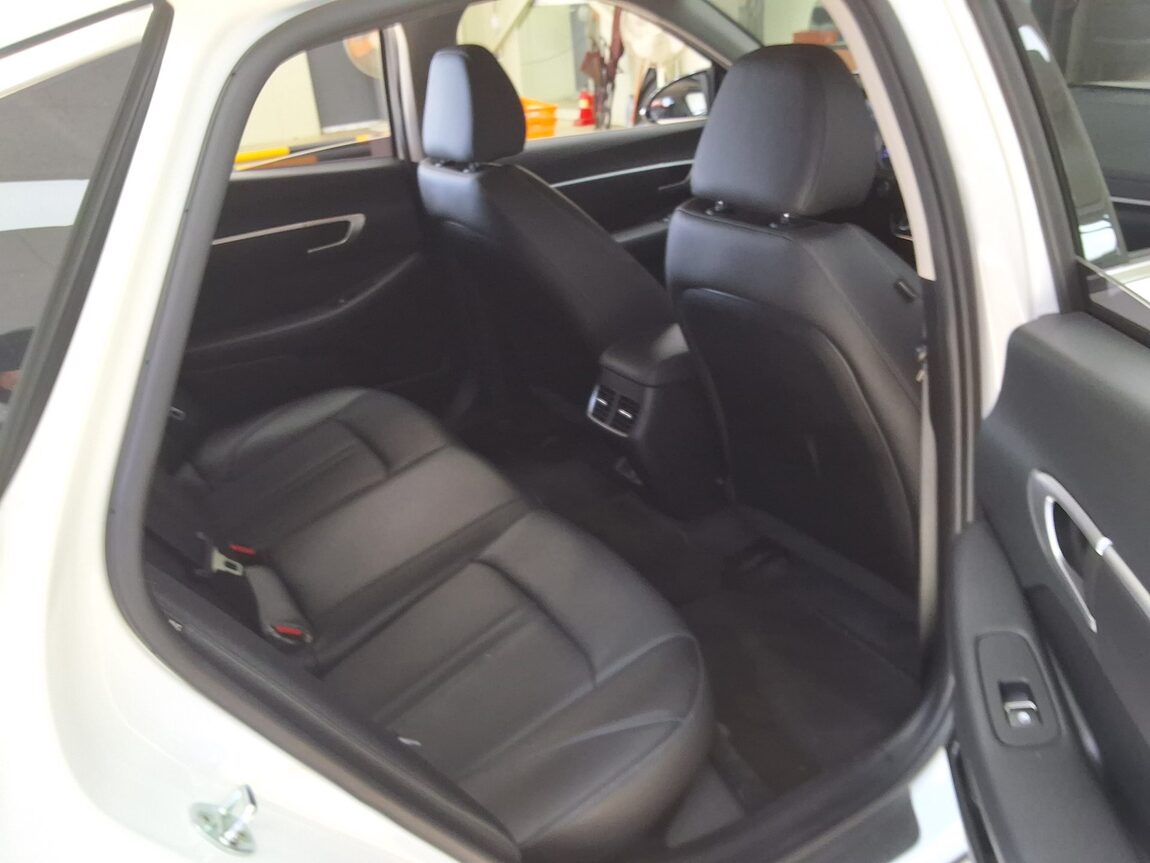 HYUNDAI SONATA (DN8) G2.0 MODERN 2022 - zdjęcie 14