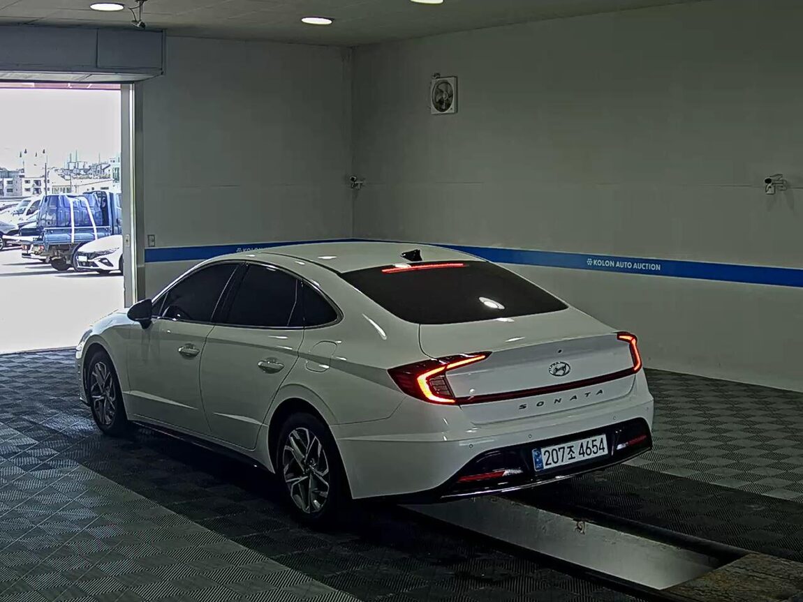 HYUNDAI SONATA (DN8) G2.0 MODERN 2022 - zdjęcie 6