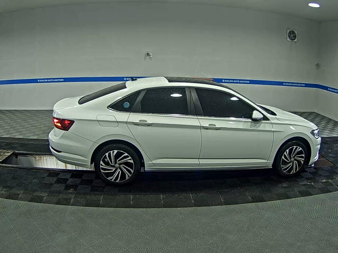 VOLKSWAGEN JETTA (7TH GEN) 1.4 TSI PRESTIGE 2021 - zdjęcie 4