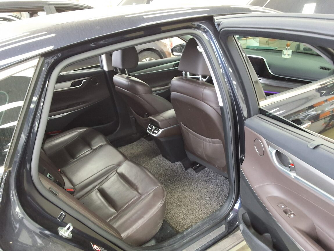 HYUNDAI THE NEW GRANDEUR IG GASOLINE 2.5 EXCLUSIVE 2020 - zdjęcie 13