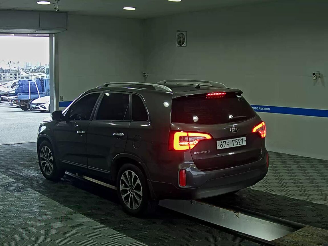 KIA NEW SORENTO R R2.0 2WD TRENDY 2014 - zdjęcie 6