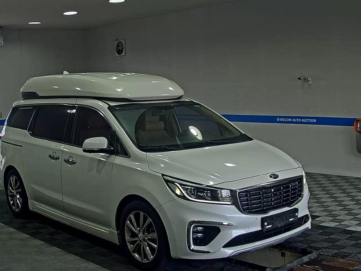 KIA THE NEW CARNIVAL HI-LIMOUSINE 7-SEATER DIESEL PRESIDENT 2019 - zdjęcie 3