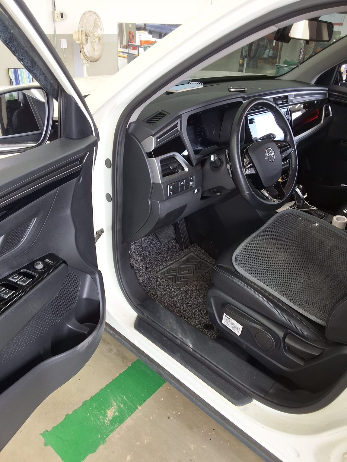 KG MOBILITY (SSANGYONG) ALL NEW KORANDO 1.6 DIESEL 2WD DELIGHT 2019 - zdjęcie 10