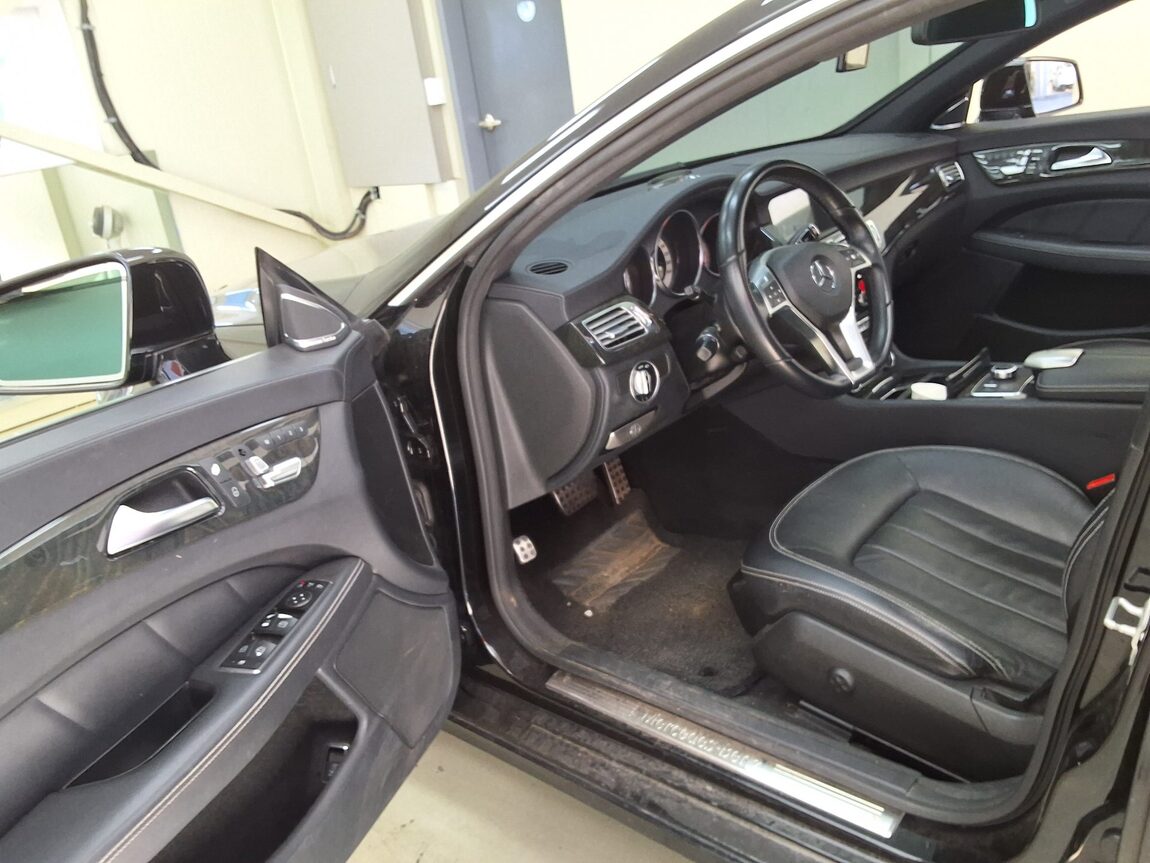 MERCEDES-BENZ CLS-CLASS (2ND GEN) CLS350 BLUEEFFICIENCY 2012 - zdjęcie 11