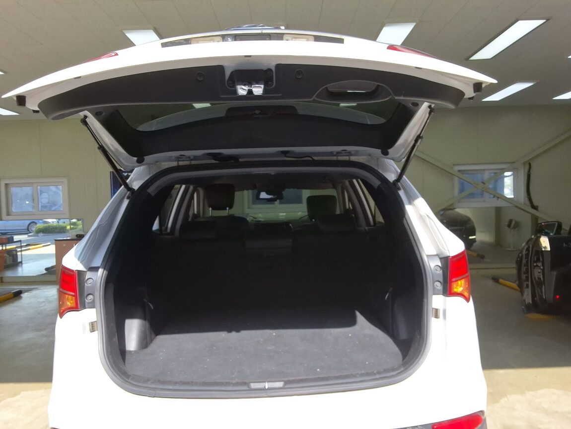 HYUNDAI SANTA FE (DM) DIESEL R2.0 4WD PREMIUM 2013 - zdjęcie 16