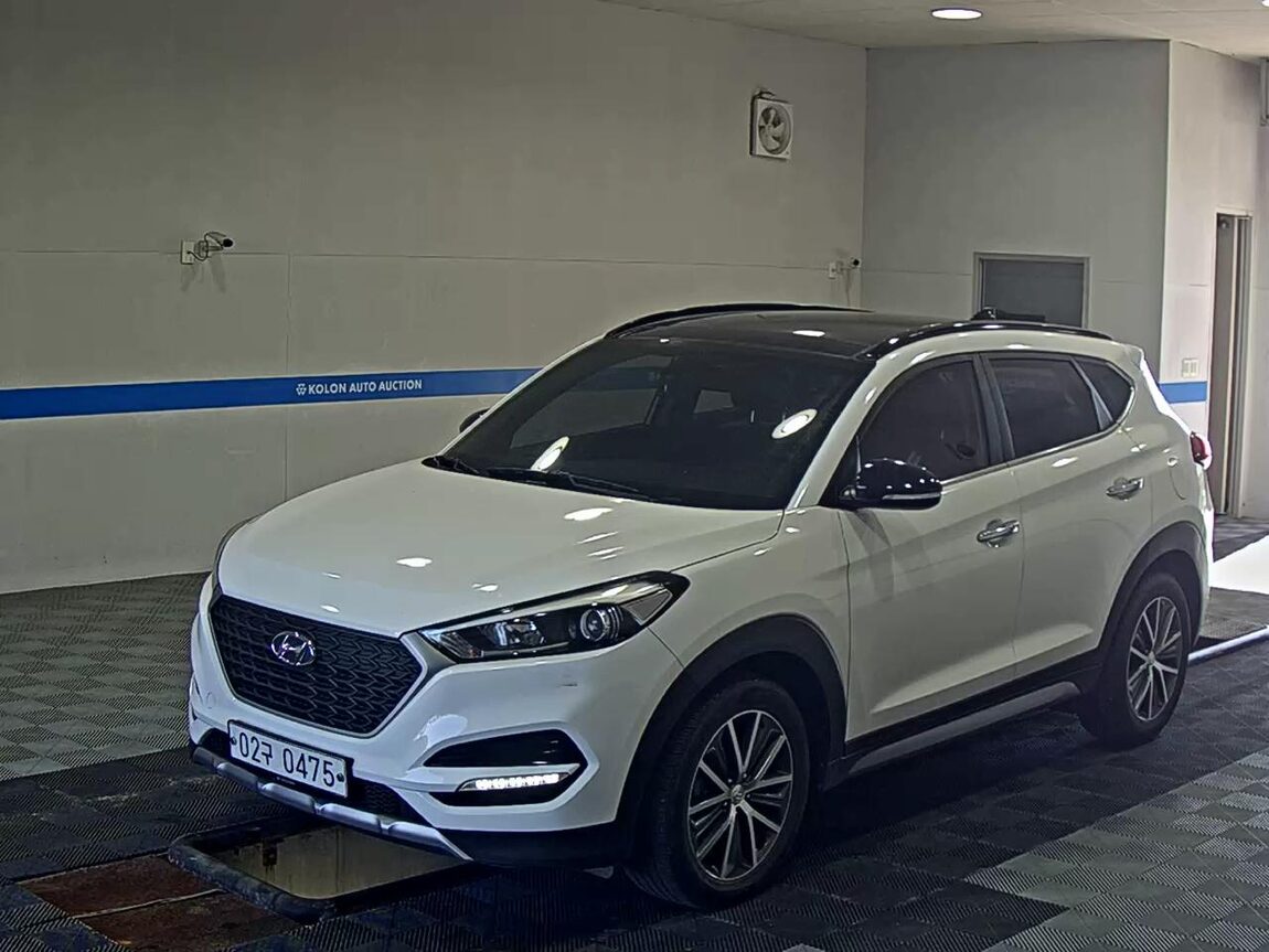 HYUNDAI ALL NEW TUCSON DIESEL 1.7 2WD STYLE FEVER 2017 - zdjęcie 2