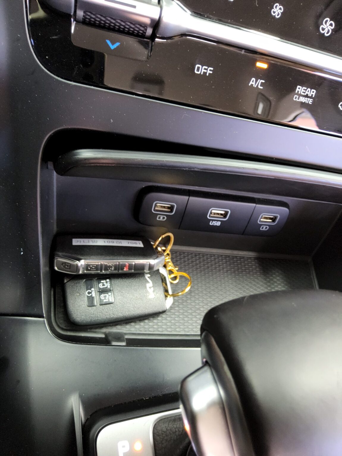 KIA NEW CARNIVAL (KA4) 9-SEATER DIESEL PRESTIGE 2023 - zdjęcie 20