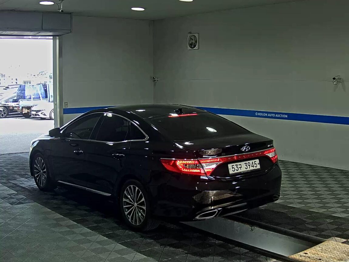 HYUNDAI GRANDEUR HG HG 300 PREMIUM 2014 - zdjęcie 6