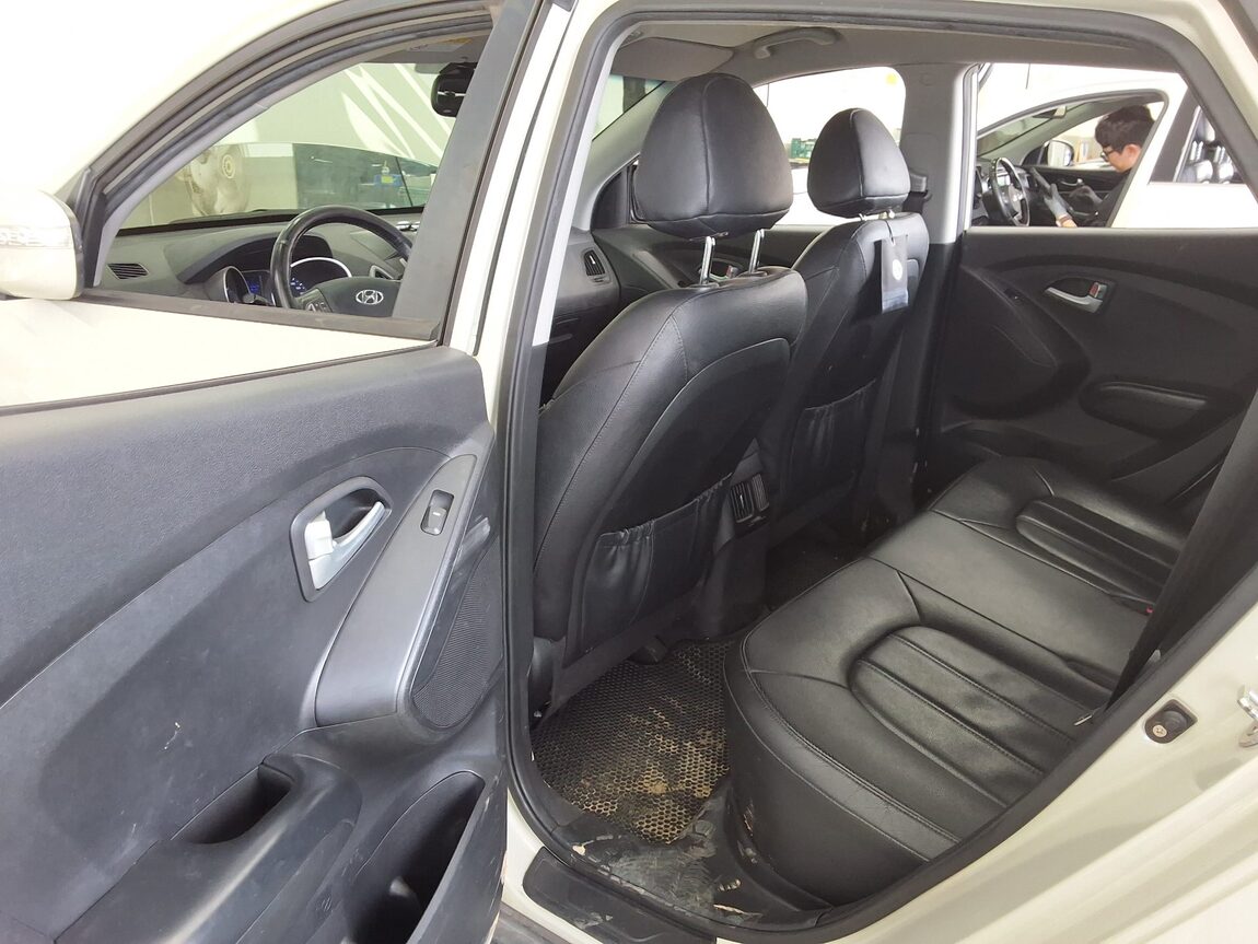 HYUNDAI NEW TUCSON ix DIESEL R2.0 2WD SMART SPECIAL 2014 - zdjęcie 12