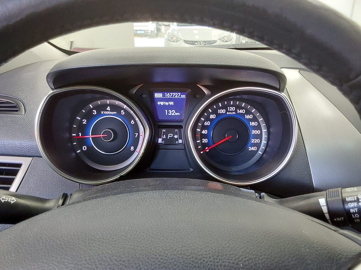 HYUNDAI AVANTE MD M16 GDi PREMIER 2012 - zdjęcie 9