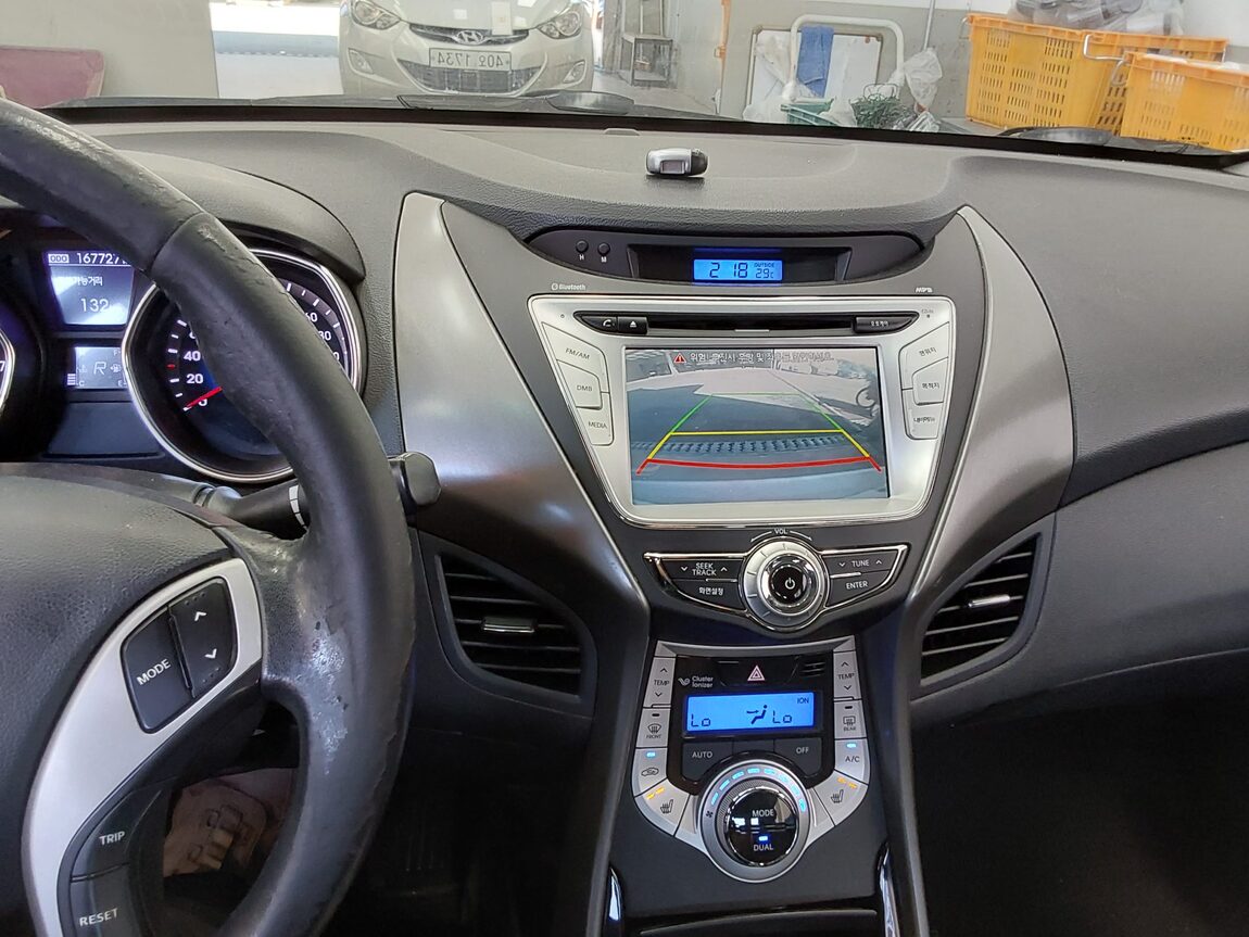 HYUNDAI AVANTE MD M16 GDi PREMIER 2012 - zdjęcie 17